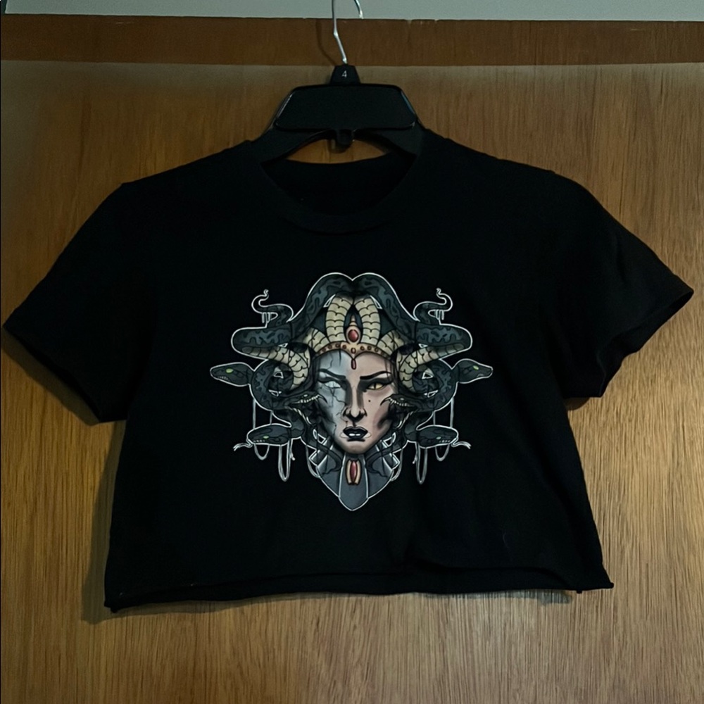 Medusa Graphic Black Crop Top
